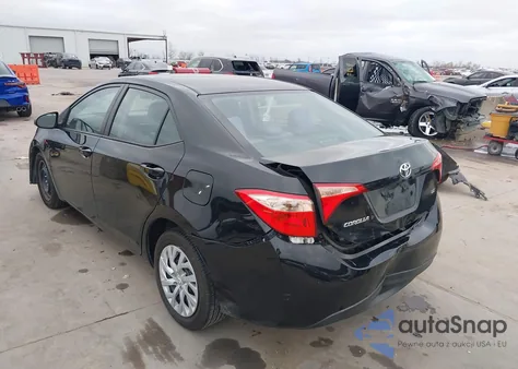 2017 Toyota Corolla Le z USA, uszkodzony, nr VIN 5YFBURHE7HP640788